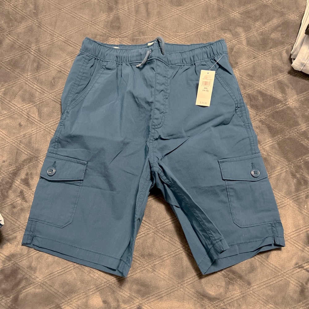 Boys Gap shorts size XXL / 14-16. Brand new with tags